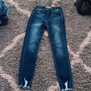 Maurices Skinny Jeans with flare at the bottom (00)